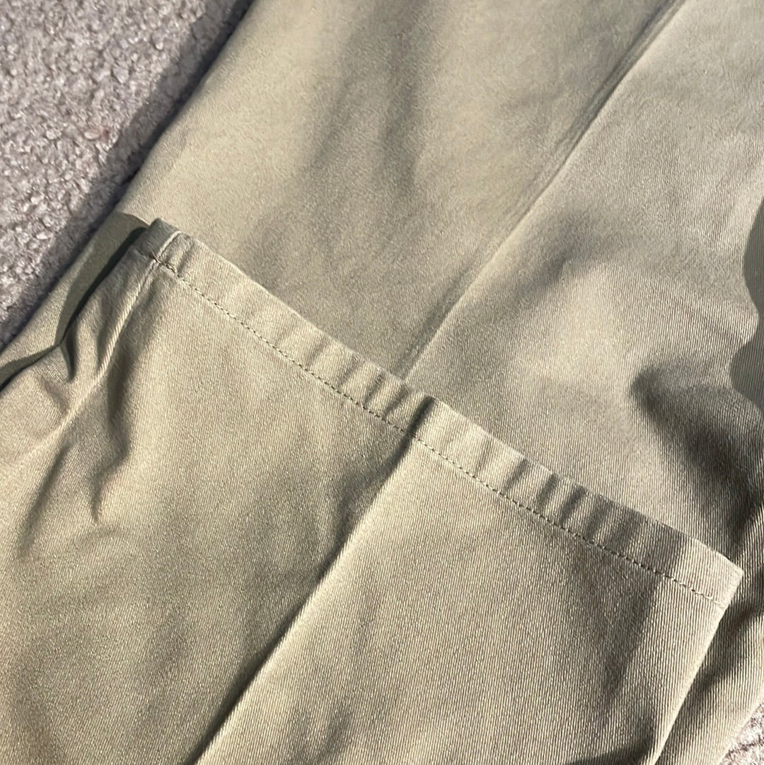 Dockers Mens Chino Pants New 32 x 29 Easy Khaki Classic Fit Flat Front